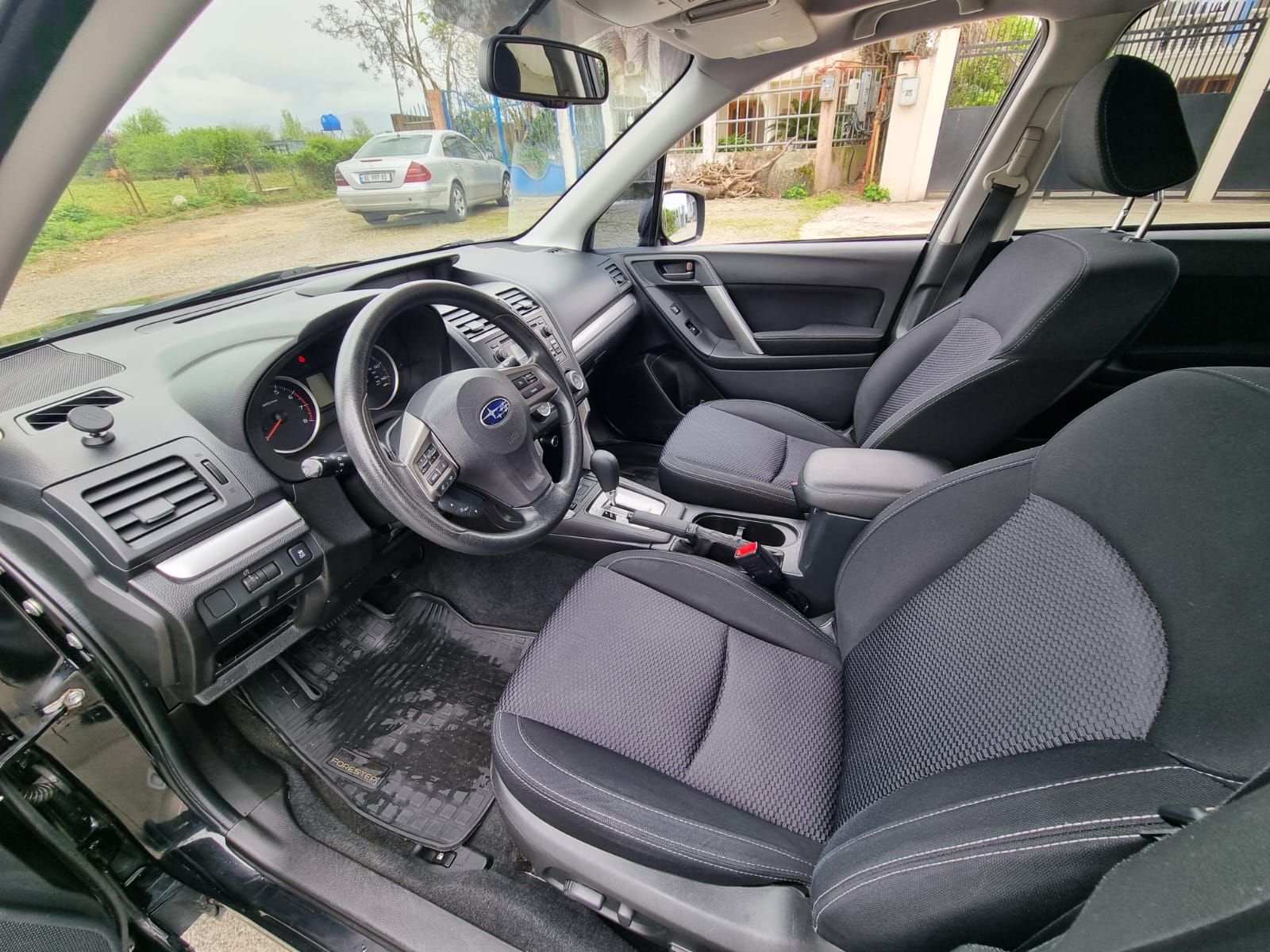 Subaru Forester 2013 - Interior