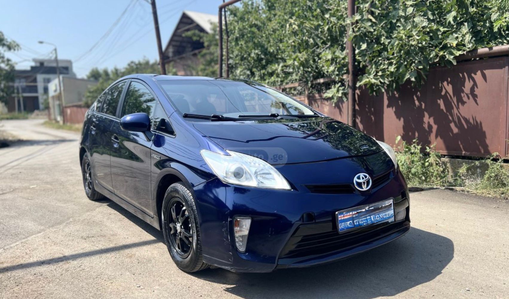 Toyota Prius 2013 - Front View